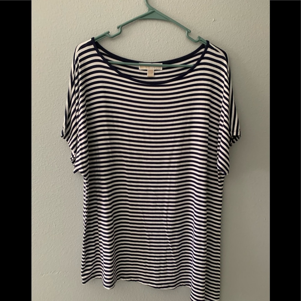 Navy blue and white striped tee